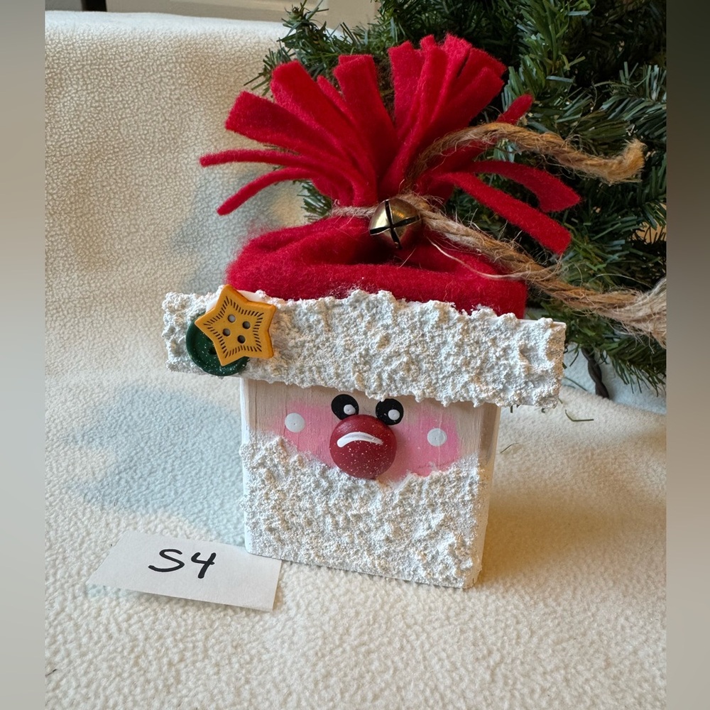 Handmade Santa w/Star & Button for Winter Decor